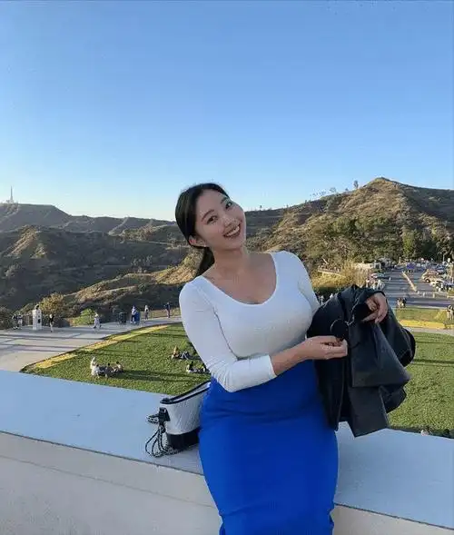 韩国微胖女神朴善宇125斤微胖身材太可了微胖曲线太迷人