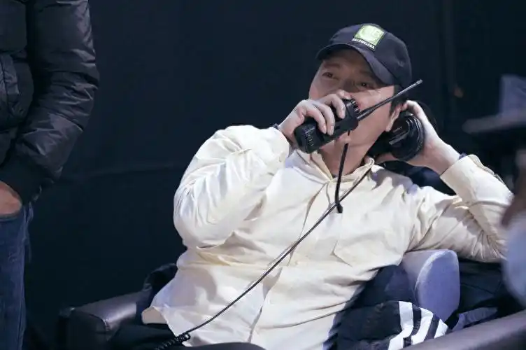 导演汪俊受访揭秘幕后_秦昊_叶逸凡_观众