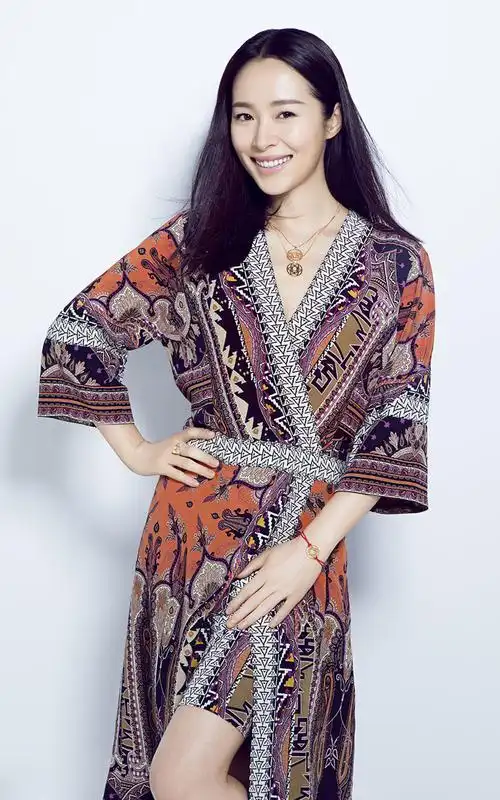 江一燕知性大片写真手机壁纸下载-明星-手机壁纸下载-美桌网