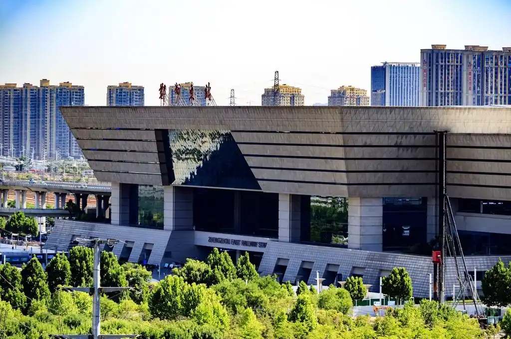 起,自郑州站(郑州火车站,郑州东站),郑州西站等火车站乘车出行的旅客