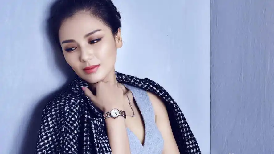 霸气女神刘涛图片壁纸_美女壁纸_壁纸下载_美桌网