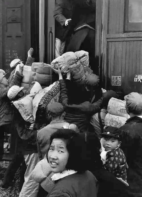 上世纪50年代老照片,让我们回到那个时候的中国去看一看!