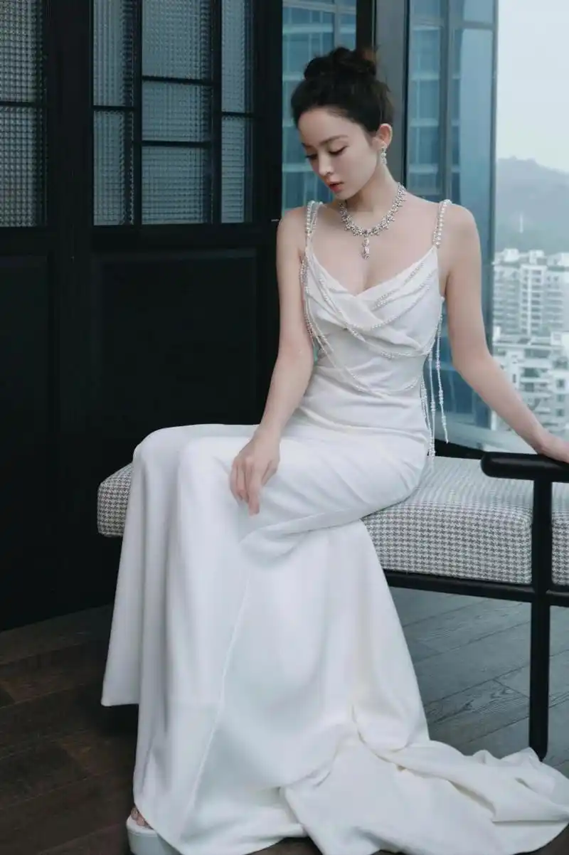 时尚# #古力娜扎写真# #高清美女# #高清美女壁纸