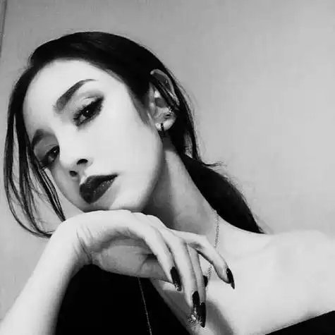 超拽超帅气的女生头像 女生头像图片大全 -【爱个性】