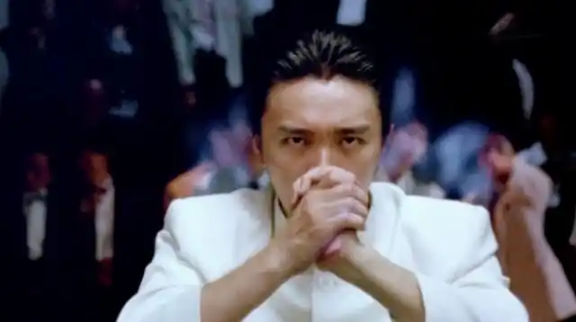 《赌圣》周星驰在爱情的力量下,特异功能大显神威赢得了赌王比赛