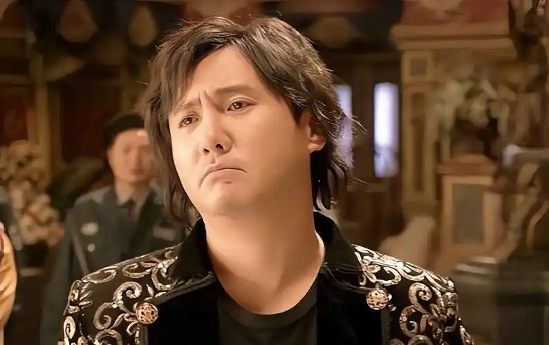 这一次,暴瘦50斤后闯荡好莱坞的贾玲,撕开了沈腾的尴尬处境