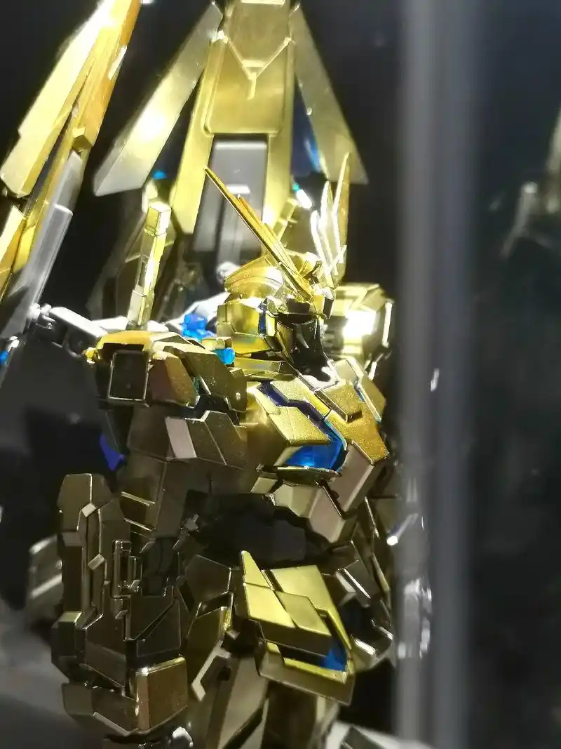 神明之光.#菲尼克斯高达 #独角兽三号机 - 抖音