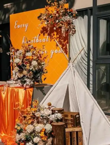 明艳又高雅的爱马仕橙色系婚礼