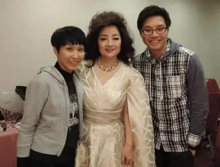 69岁殿堂级歌手徐小凤近照曾为事业放弃婚姻今依然单身