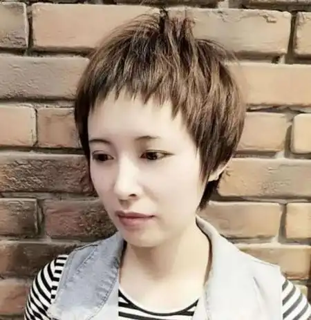 适合头顶少的发型女性,女头顶发少适合什么发型图片--稻草号