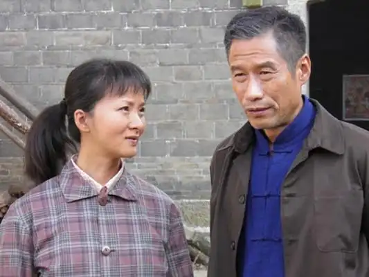 【图】刘佩琦老婆孟天娇很是贤惠 男星背后的女人令人惊叹