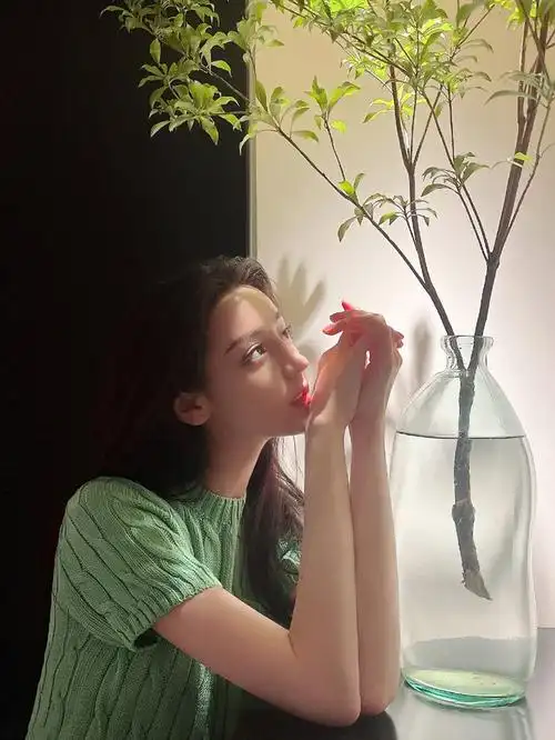 迪丽热巴8000万粉丝福利来了,一些关于小迪的日常碎片有!