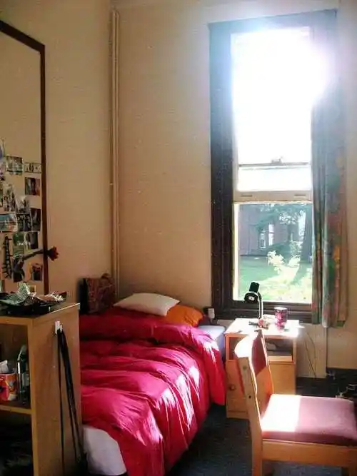 英国剑桥牛津大学宿舍怎么样?