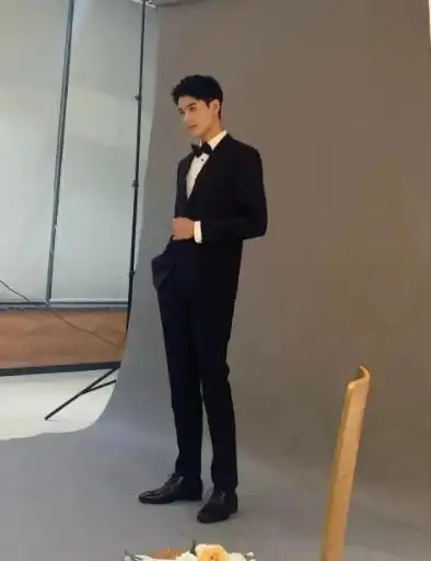 说自己身高180cm以上的男星们,意外同框后,究竟是谁谎报?