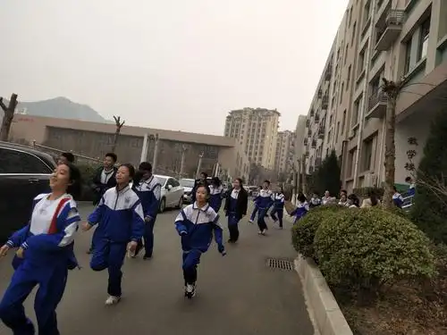 2019年济南育秀中学开学安全疏散演练