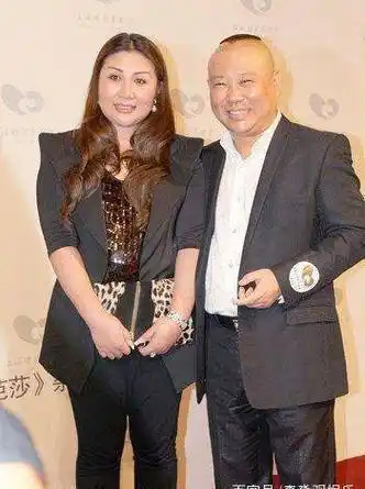 郭德纲得知自己现在配不上王惠,这样下去也没有个结果,于是狠心向王惠