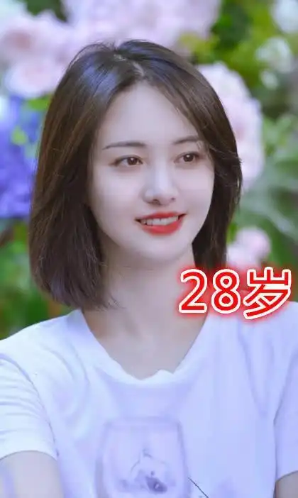 郑爽3岁,18岁,23岁,28岁,哪个年龄容貌最让你忘不了