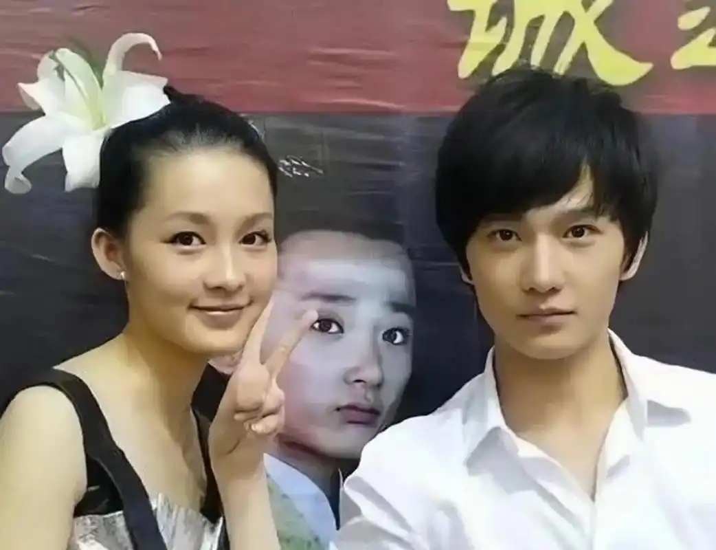 33岁李沁出道14年,屡传绯闻,至今单身.