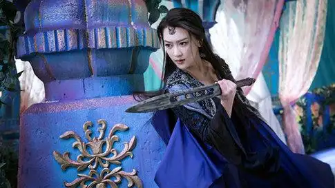 月神展傲人事业线 《幻城》逯恣祯倍受好评