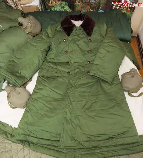 正品全新65式陆*官骑兵羊(铜钩)皮大衣1号极品毛色原品收藏_旧军服