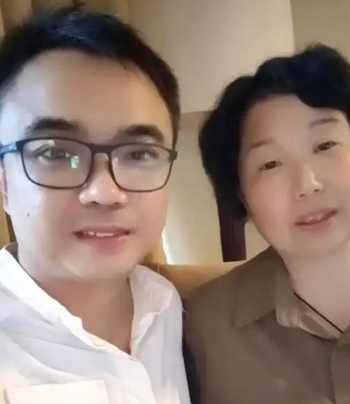 田静晒"蹦迪"视频,配文小乐一下,网友:城会玩|郭威|怀孕|星球_网易