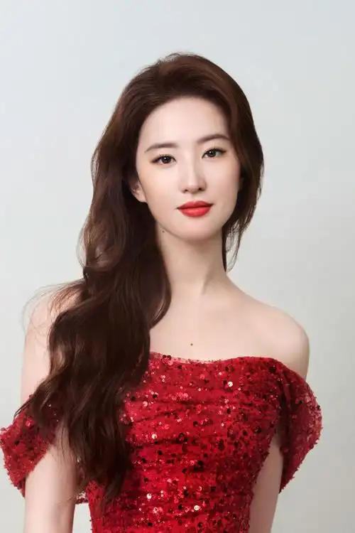 刘亦菲回京机场#96  【刘亦菲阿布扎比新春贺图高清分享】  新春