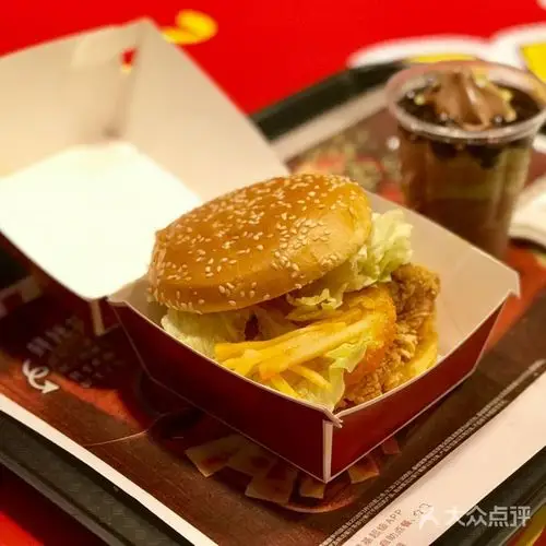 肯德基藤椒嫩笋鸡腿双层堡图片-北京快餐简餐-大众点评网