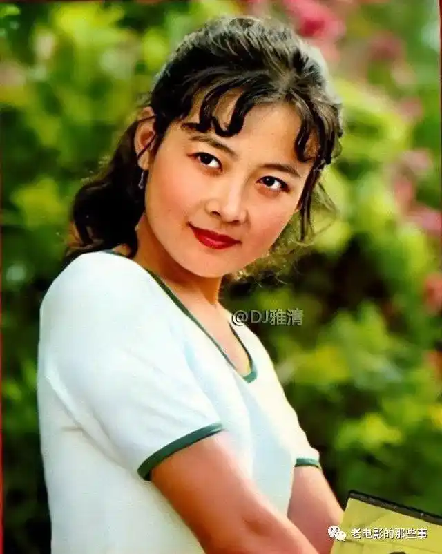 58岁娜仁花近照曝光既是金鸡奖影后也是宁才好媳妇