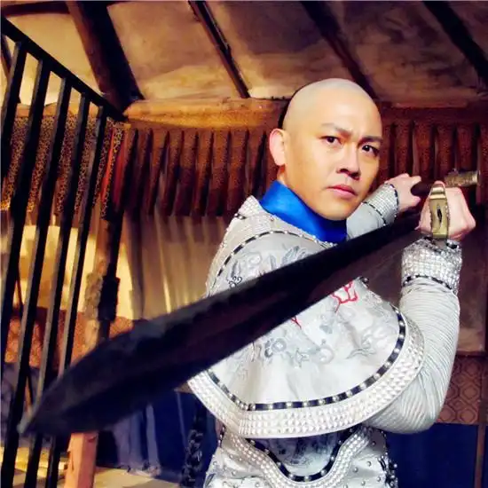 郭力行饰戎装纳兰性德腾讯娱乐讯 实力派香港演员郭力行《少林寺传奇4