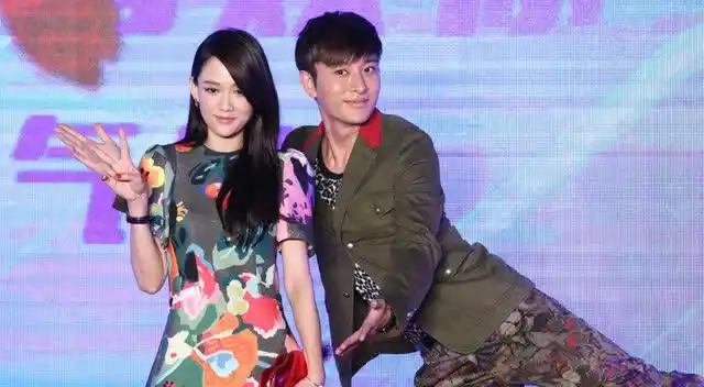 好搞笑!贾乃亮陈乔恩贡献逗逼表演