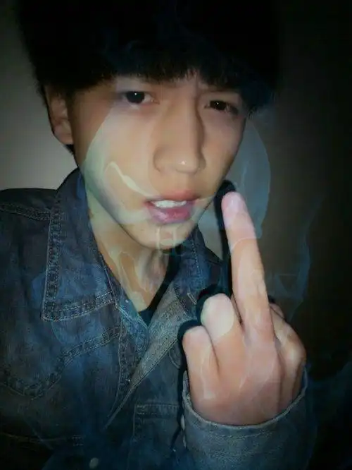 背靠着背听海的声音 好看的小清新男生qq皮肤