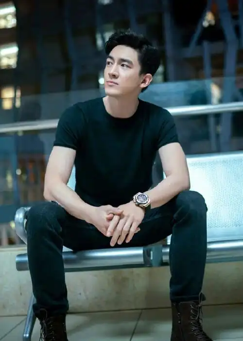 恭喜演员林更新先生荣获2022年度所有男演员卫视一番cvb第一名,2021