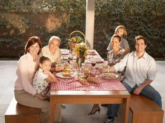 打开最幸福的家庭方式——三代同堂