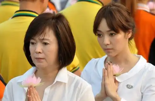 愿意砸1400多万邀侯佩岑上节目,传和前男友周杰伦有关_林月云