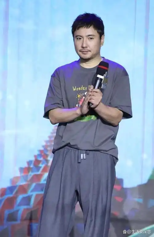 是不是因为年龄的增长,沈腾不再追求幽默搞笑,而更注重自己的形象呢?