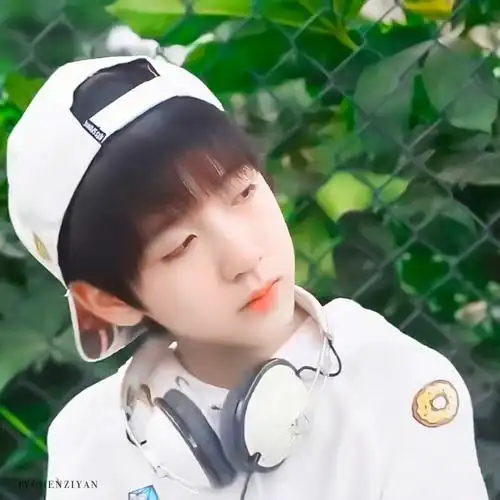 贺峻霖人类幼崽