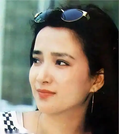 不停换老婆的几位男星,老戏骨人老心不老,四婚三离迎娶小娇妻