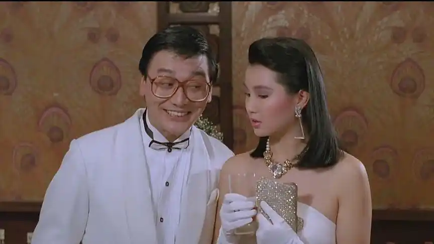 曹查理一见人就介绍自己的艺术电影