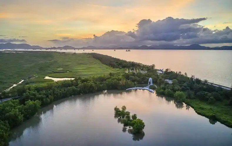 广东江门——世茂碧海银湖