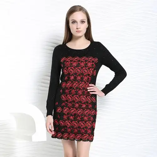 声雨竹女装专柜秋装镶钻立体珠花撞色贴布圆领连衣裙