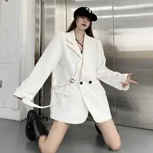 酷酷风格白色西装外套女秋季2021新款设计感炸街宽松休闲小西服潮