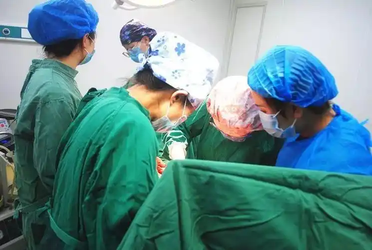 张掖安贞妇产医院顺利完成一例宫颈癌广泛子宫切除术加盆腔淋巴清扫术