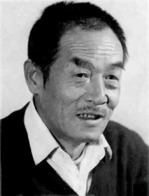 比如李亚林,他是"22大明星"之一.