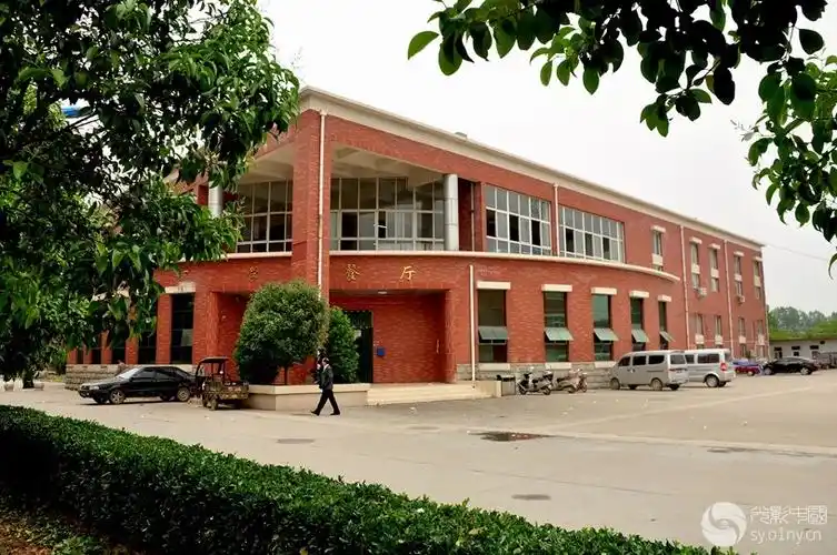 方城一高校园掠影