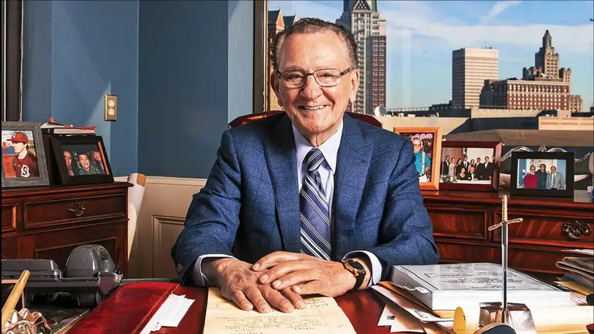 严格执法就是公平公正?我看未必,有的恶法不要也罢