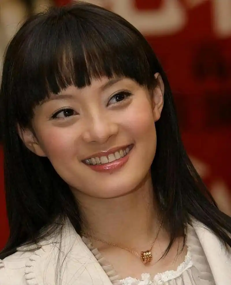 孙俪:低谷时继母打工助我渡难关 孙俪的童年经历很不幸,父母离婚后