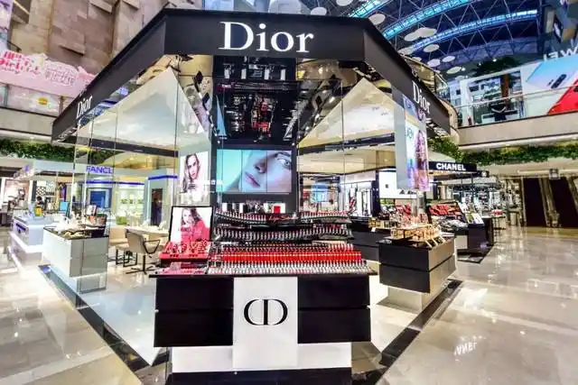 初见倾新dior迪奥香氛美妆柜台华丽亮相