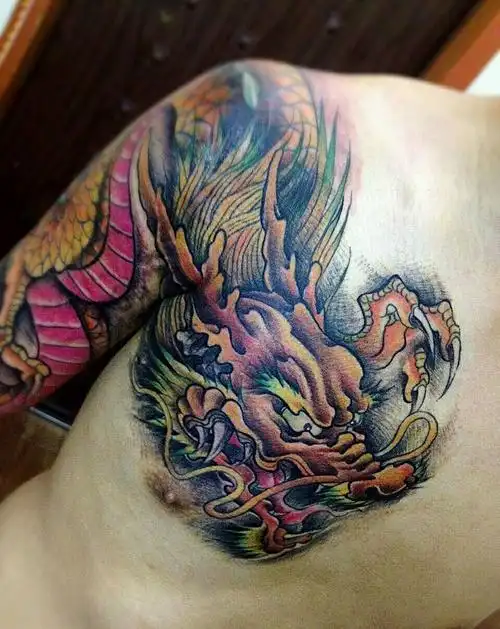 过肩龙全彩纹身图片