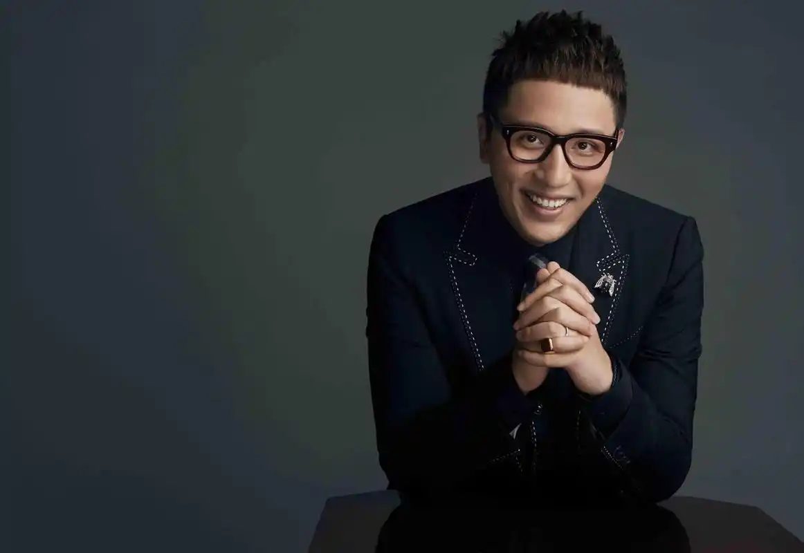 明星大水逆,距离新一年还有一个月他们遇到的糟心事也不少!