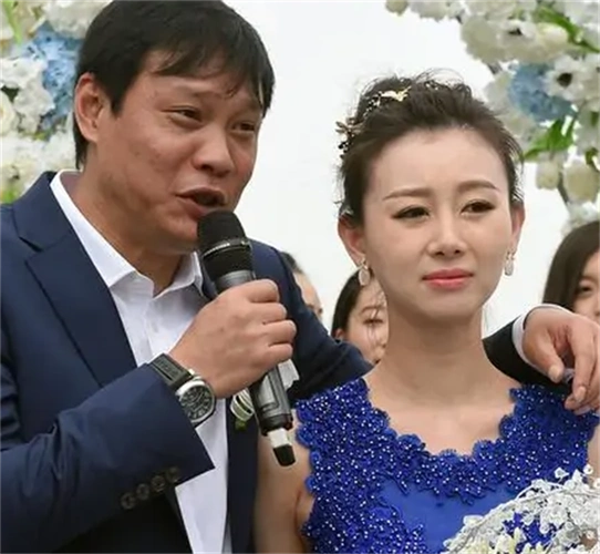 张梦瑾并不关心足球,对于范志毅的了解,也仅限于"踢球的".